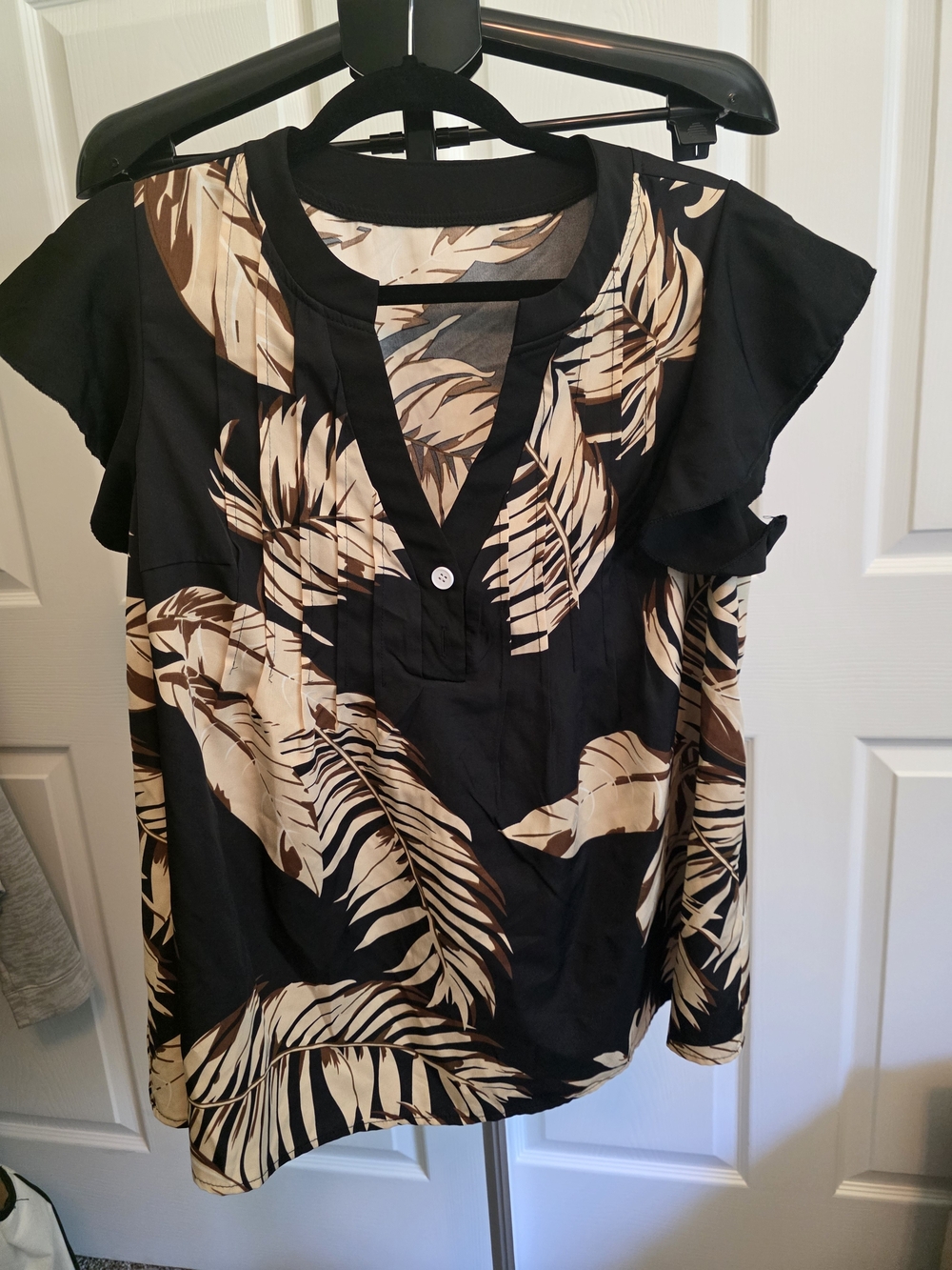 SHEIN Black Short-Sleeve Blouse with Beige Leaf Print